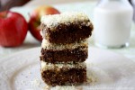 Vegan-Cacao-Almond-Baked-Breakfast-Quinoa-Bars