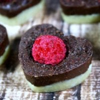 Clean Eating Raw Cacao and Raspberry Mousse Cakes | The Healthy Family and Home