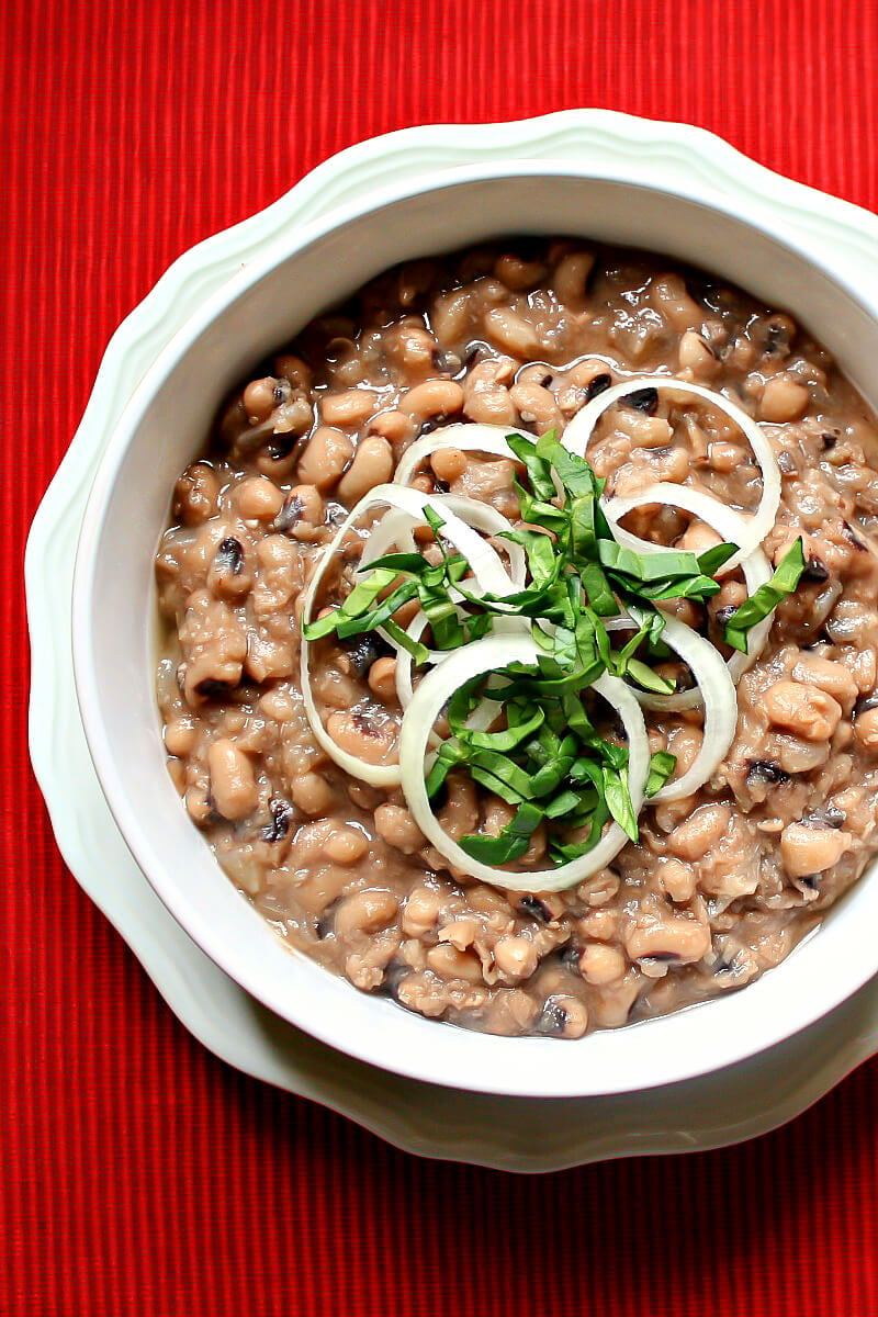 Crockpot Black-Eyed Peas - Holy Cow Vegan