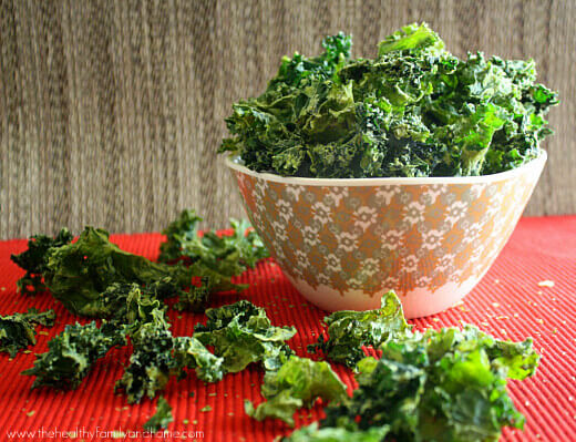 Raw-Vegan-Sour-Cream-and-Onion-Kale-Chips