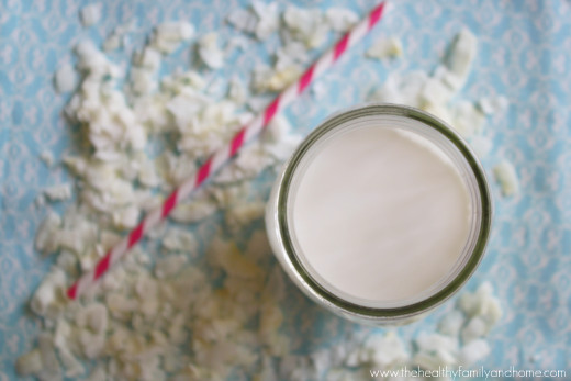 How-To-Make-Homemade-Coconut-Milk