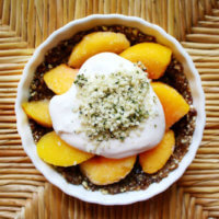 Raw Vegan Peach Tart | The Healthy Family and Home