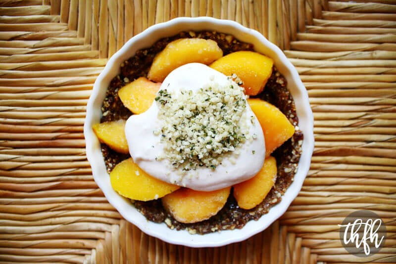 Raw Vegan Peach Tart | The Healthy Family and Home