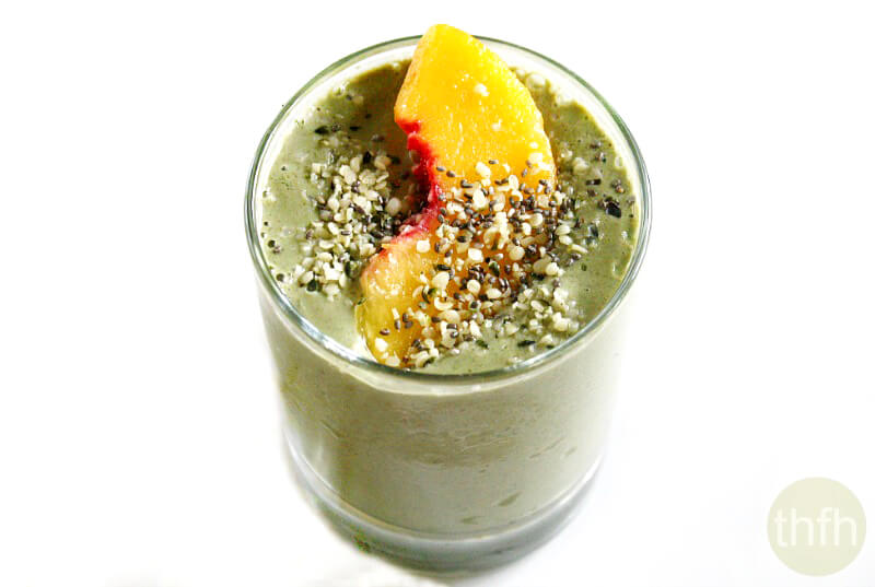 Peachy Green Smoothie | The Healthy Family and Home