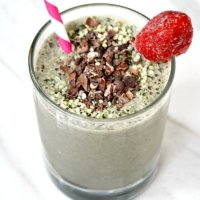 Chocolate-Strawberry-Almond-Protein-Smoothie