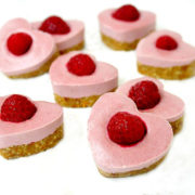 Raw Vegan Strawberry and Raspberry Cheesecake Hearts | The Healthy Family and Home