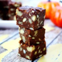 Clean Eating Pumpkin and Pecan Fudge | The Healthy Family and Home