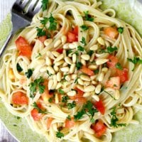 Lemon Garlic Linguine with Tomatoes and Pine Nuts | The Healthy Family and Home