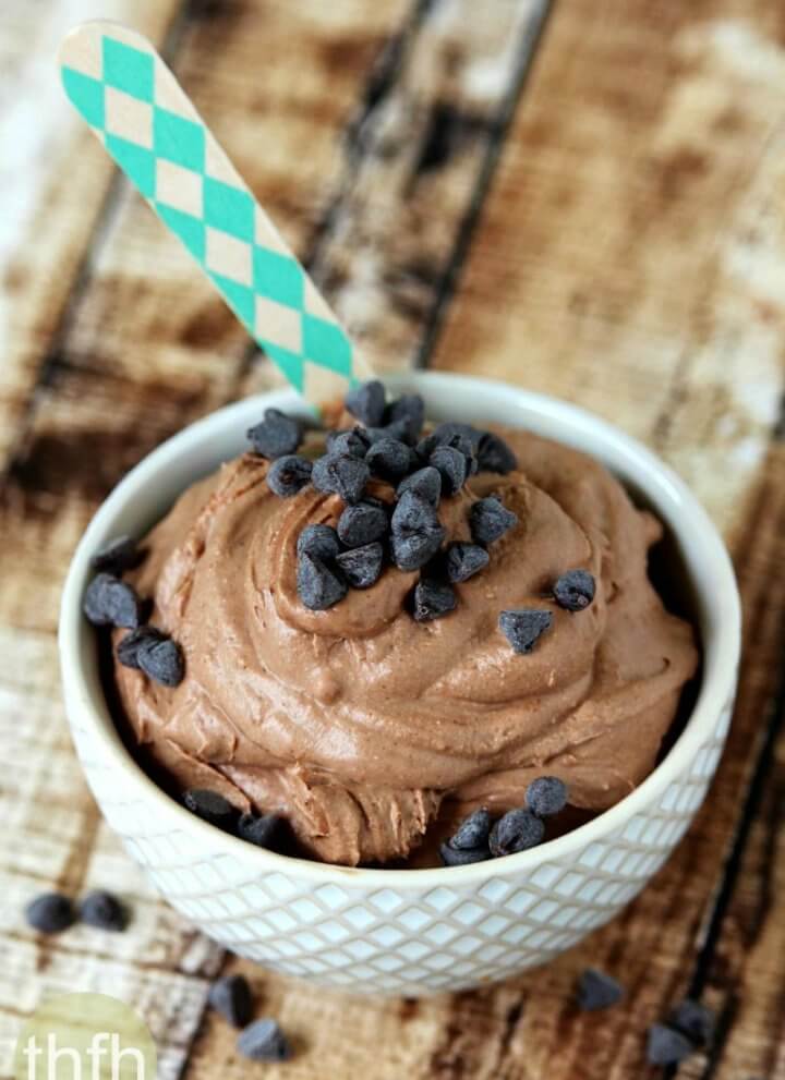 Healthy Vegan Chocolate Mousse | The Healthy Family and Home