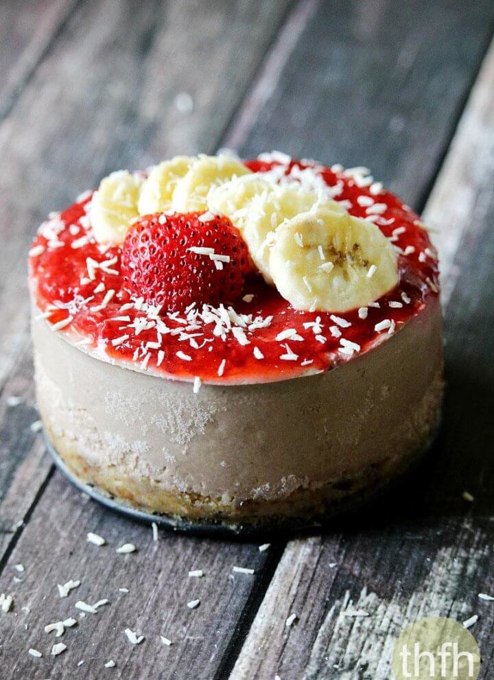 Raw Vegan Banana Strawberry Swirl Cheesecake | The Healthy Family and Home
