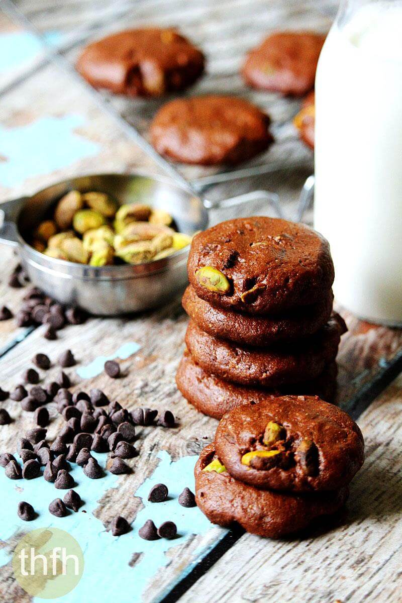 Flourless Vegan Chocolate Pistachio Cookies | The Healthy Family and Home
