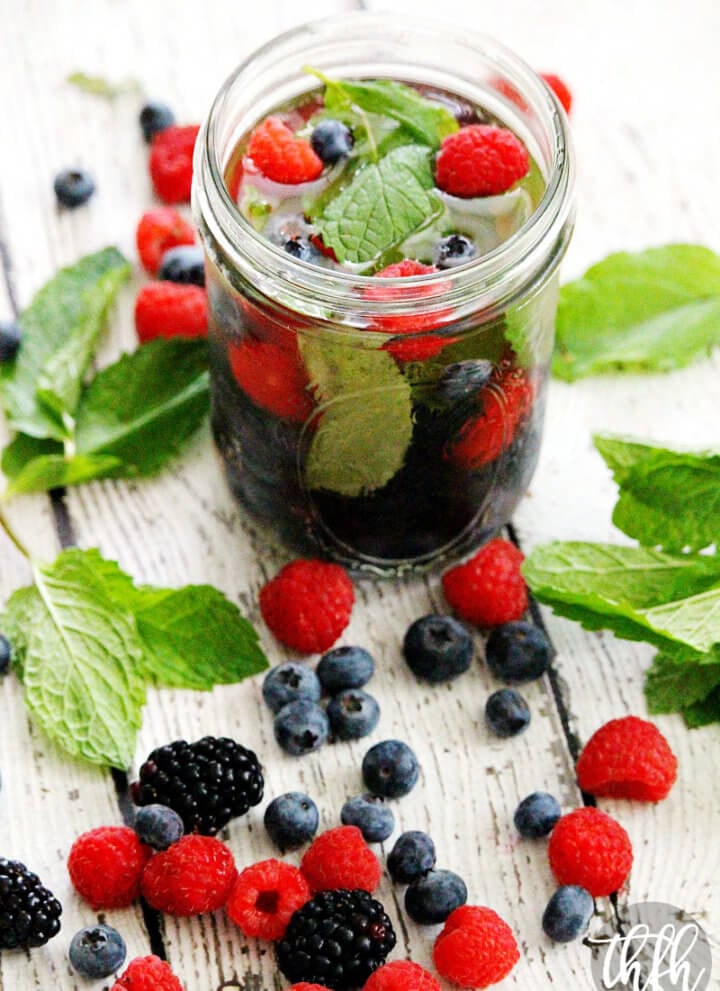 Fresh Berry and Mint Spa Water | The Healthy Family and Home