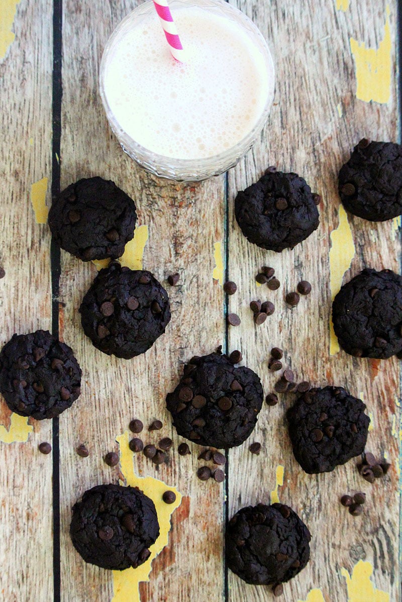 Gluten-Free Vegan Flourless Fudgy Chocolate Avocado Cookies | The Healthy Family and Home