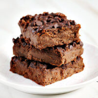 Gluten-Free Vegan Flourless Chickpea Brownie Fudge | The Healthy Family and Home